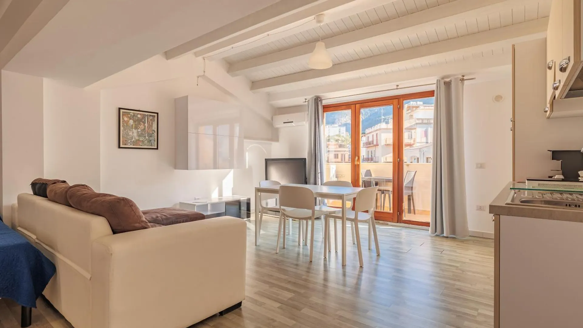 Marina Di Petrolo Apartments カステッランマーレ・デル・ゴルフォ イタリア