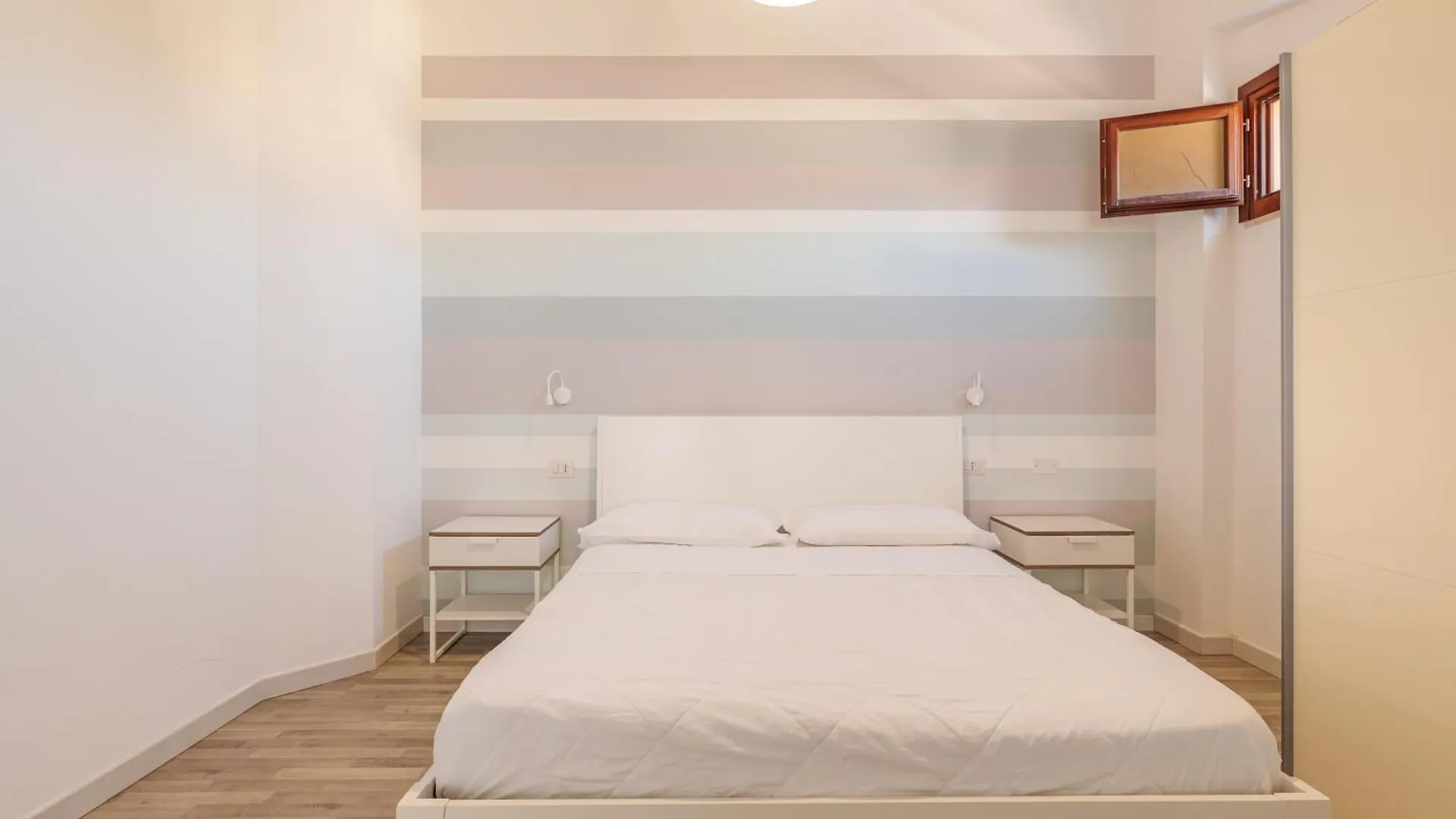 アパートホテル Marina Di Petrolo Apartments カステッランマーレ・デル・ゴルフォ イタリア
