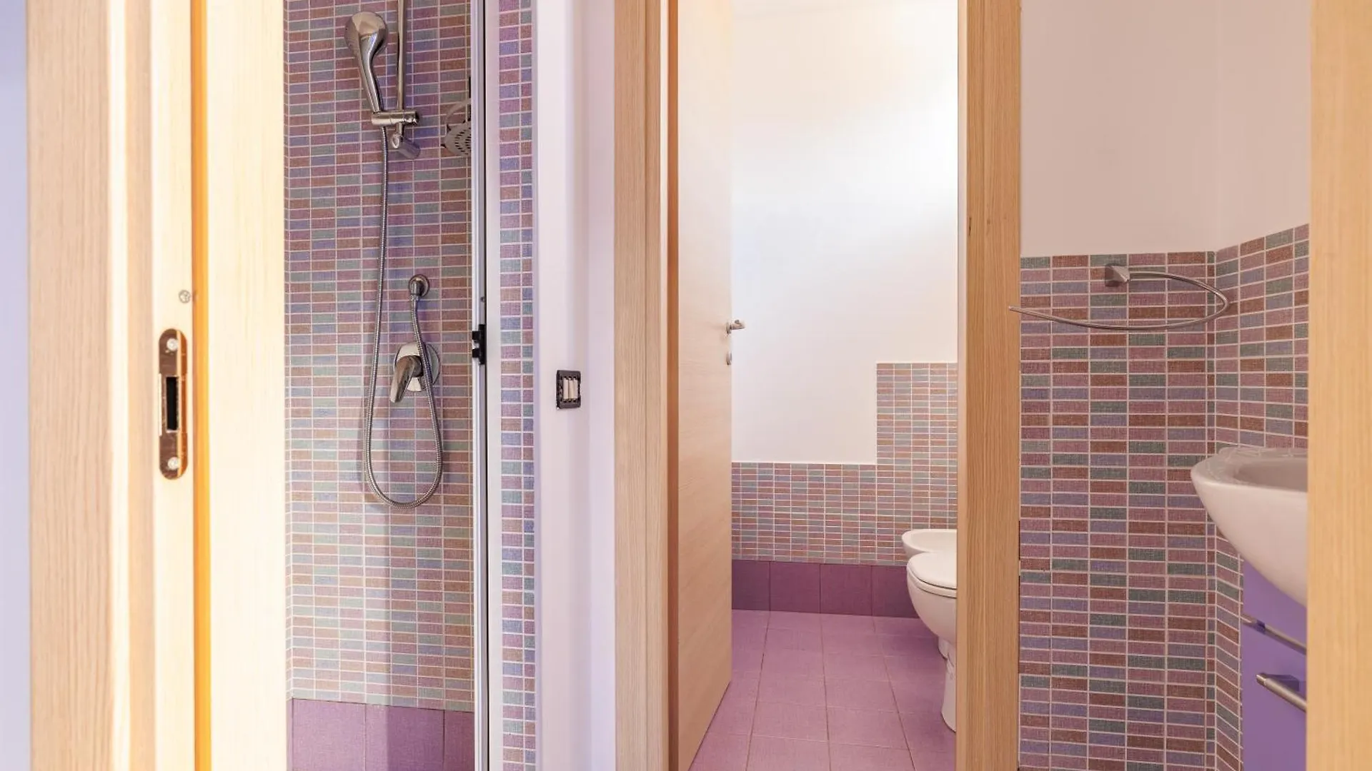 Marina Di Petrolo Apartments カステッランマーレ・デル・ゴルフォ
